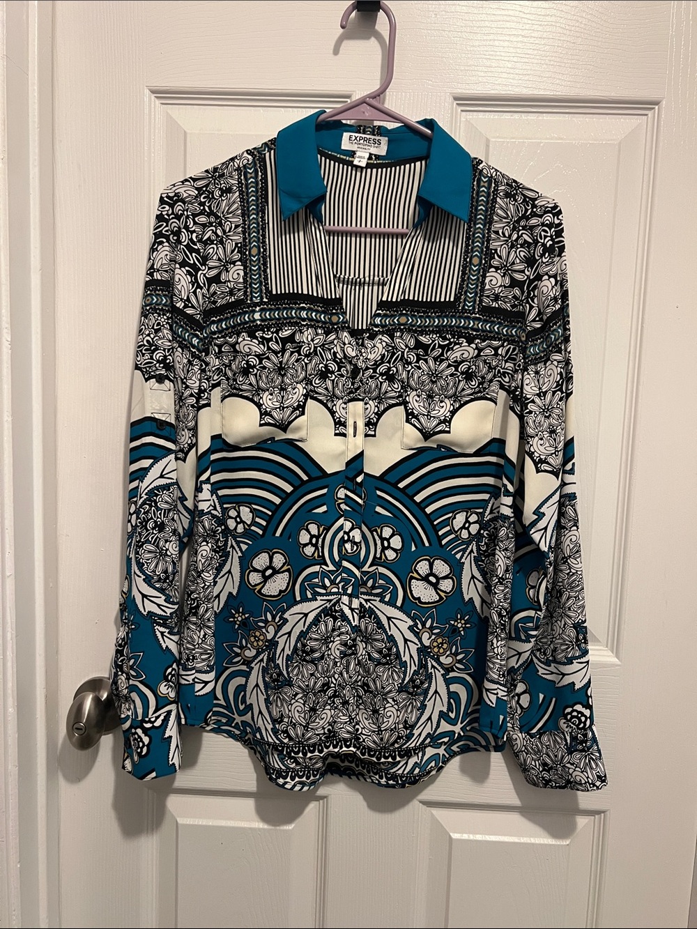 Express Teal Black White Printed Button-Down Blouse